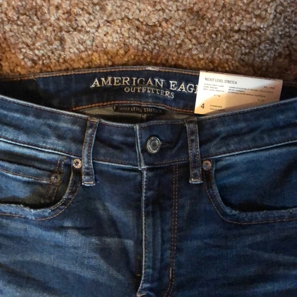 NWT American Eagle Crop Flare Jeans - Picture 3 of 5
